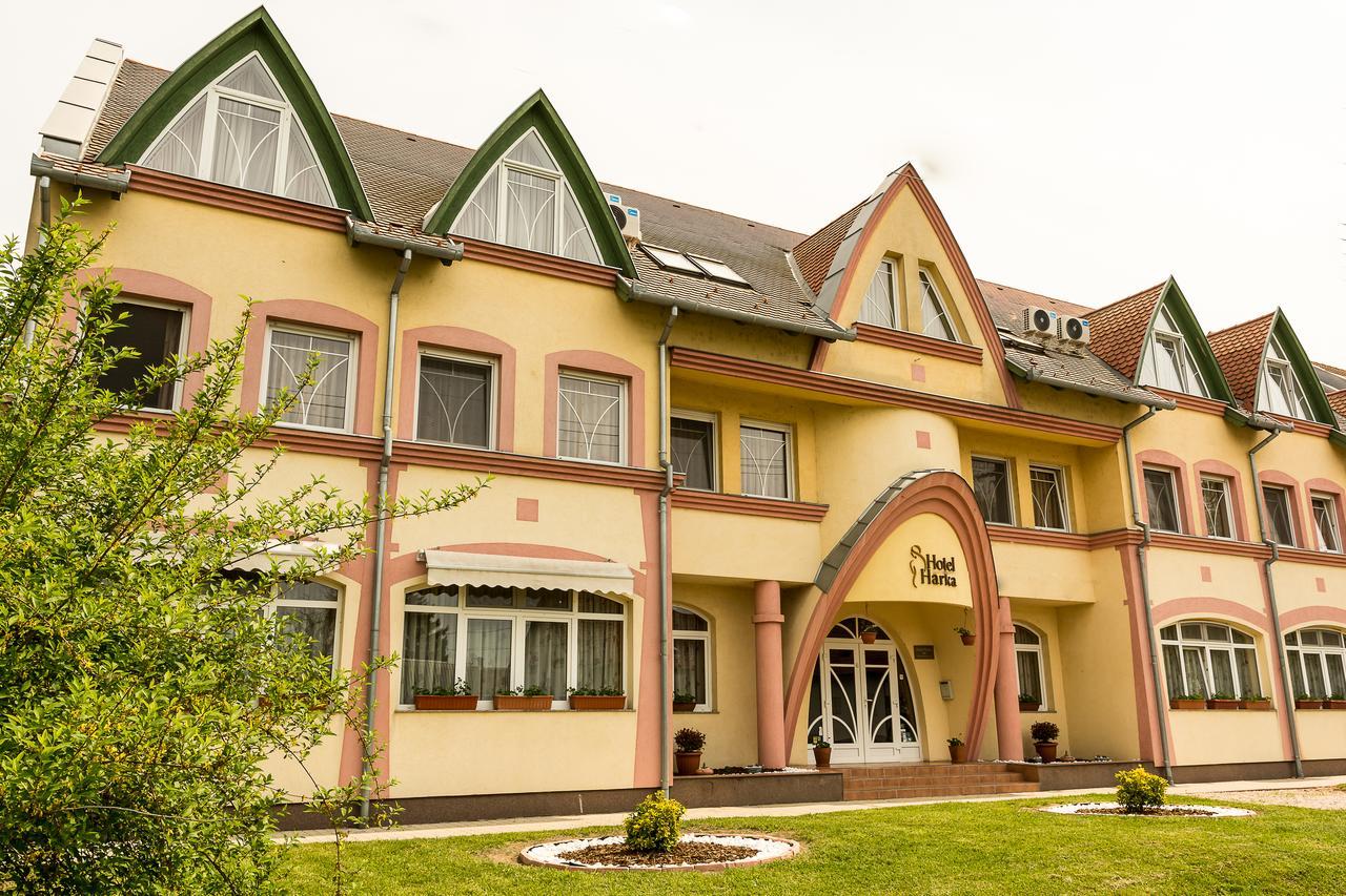 Hotel Harka Harkány Exterior photo